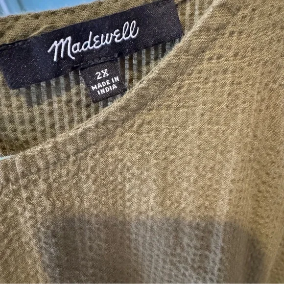 Lovely Green Seersucker Madewell Long Plus Size Dress - Picture 10 of 10